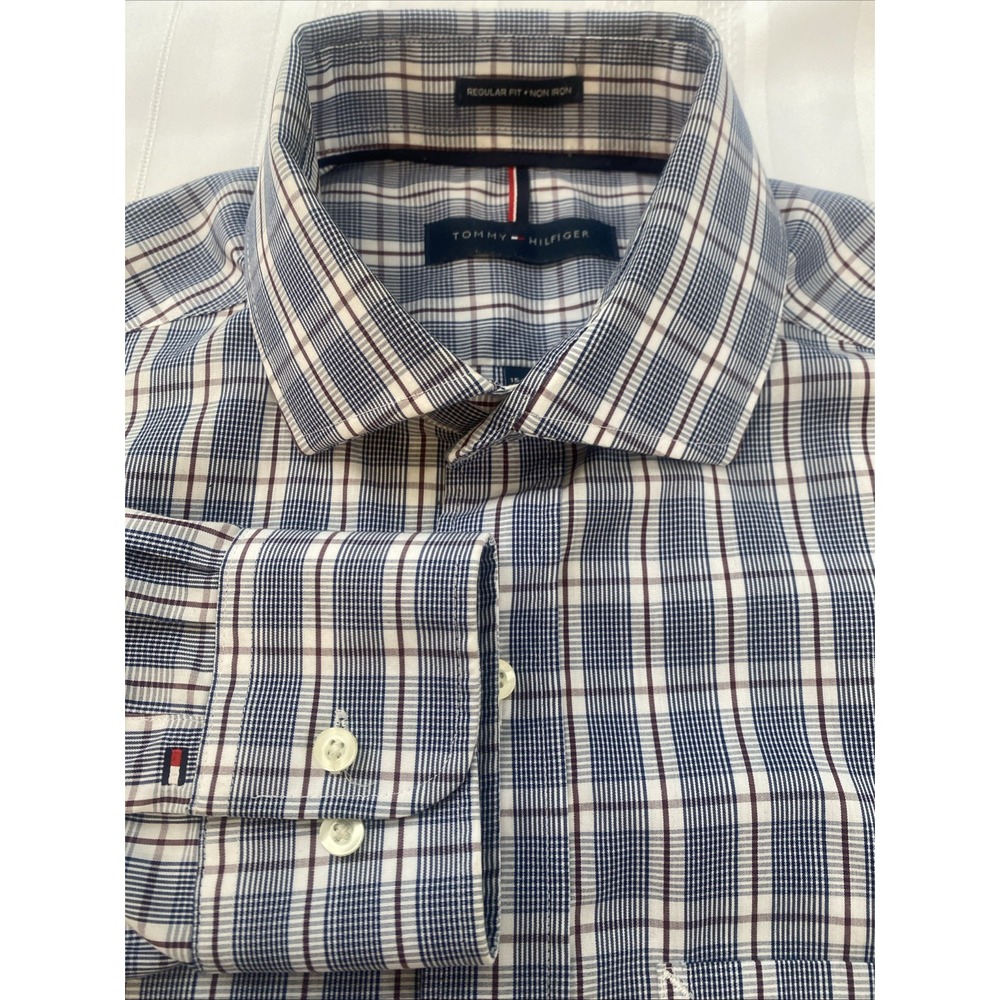 Tommy Hilfiger Regular Fit Mens Size Medium 15-15.5 Button Up Casual Dress Navy - Picture 1 of 5